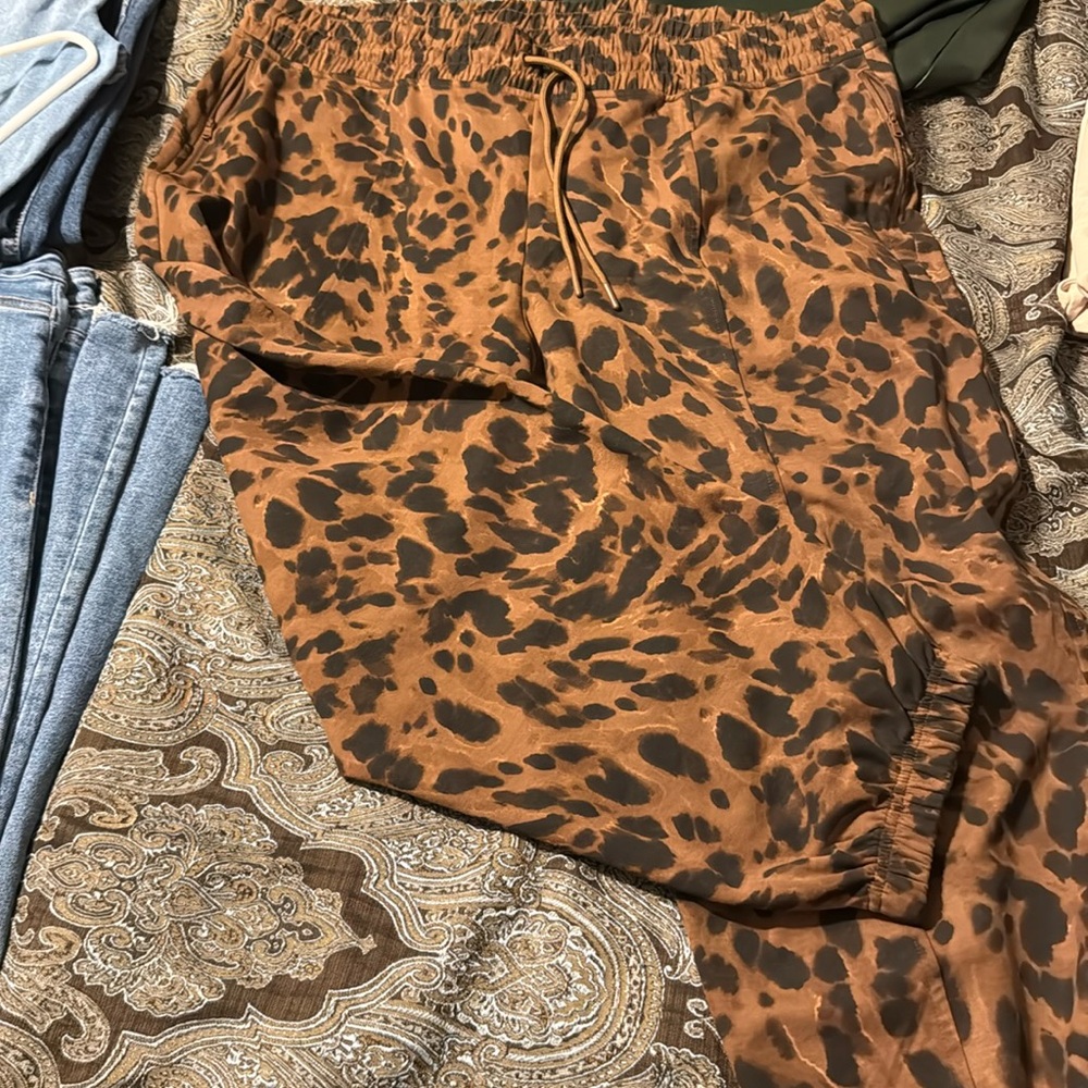 Old navy jogger. Dynamics fleece size XXL